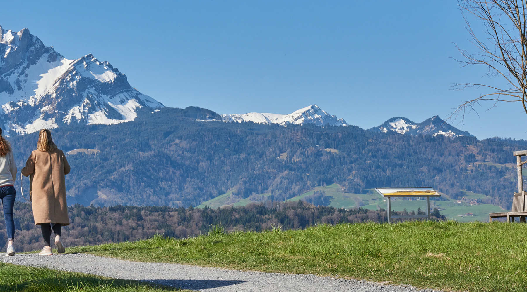 <span class='cycle-icon Randonner'></span><span class='cycle-title'>Randonner</span><span class='cycle-subtitle'>Sentier panoramique de 2,5 km de long, offrant une vue fantastique sur la ville de Lucerne, le lac et les montagnes</span>